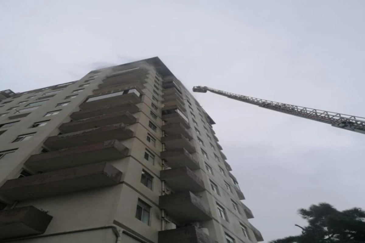 Çoxmərtəbəli yaşayış binasında [[tüstüdən zəhərlənənlərin son durumu]] açıqlandı