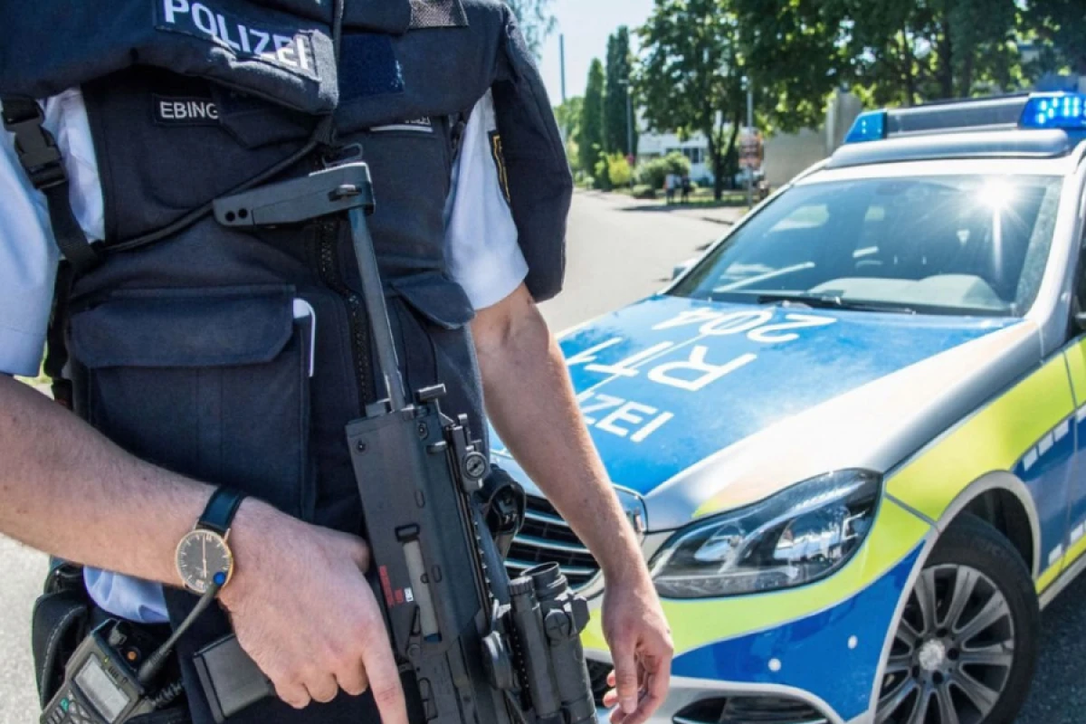 [[Nigeriyada 300-dən]] çox şagird və müəllim silahlılar tərəfindən oğurlandı