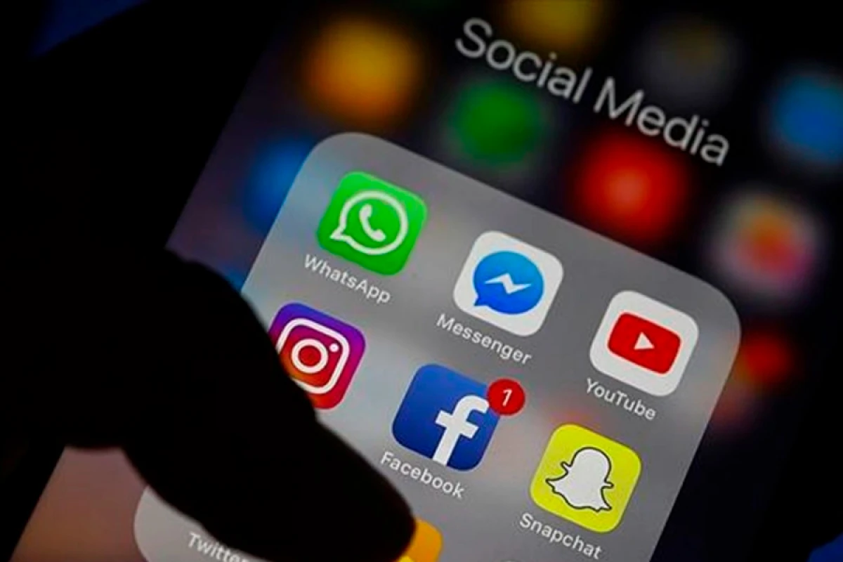 Saytlarda və sosial şəbəkələrdə [[cəmiyyətə açıqca hörmətsizlik ifadə edən hərəkətlər]] qadağan olunacaq