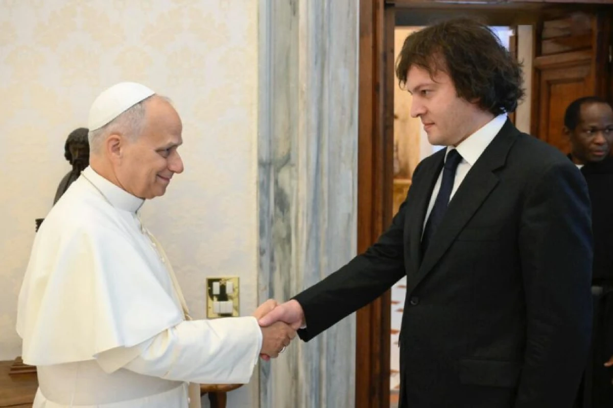 Kobaxidze Papanı [[Gürcüstana dəvət etdi]]