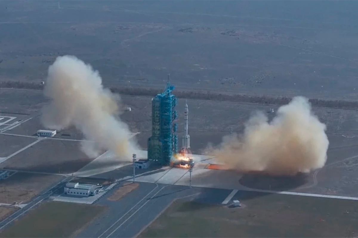 Çin [[kosmik gəmisi]] orbitə buraxıldı