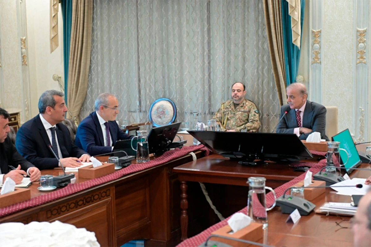 [[Mikayıl Cabbarov]] Pakistanın Baş naziri ilə görüşdü