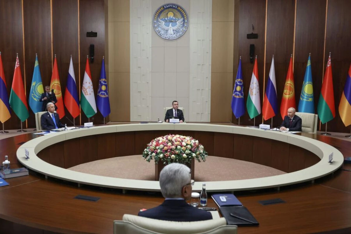 5 ölkə prezidentinin iştirakı ilə [[KTMT-nin sammiti keçirilir]]