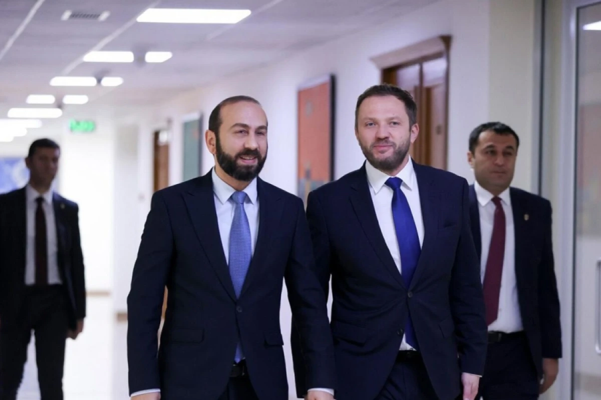 Bu ölkə gələn il [[Ermənistanda səfirlik]] açacaq