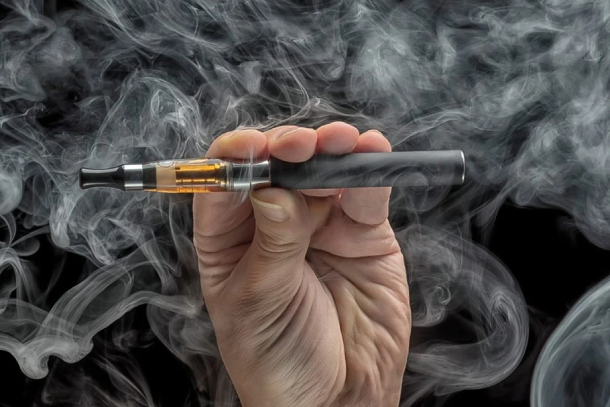 Özbəkistanda elektron siqaretlərin satışı tam [[qadağan edildi]]