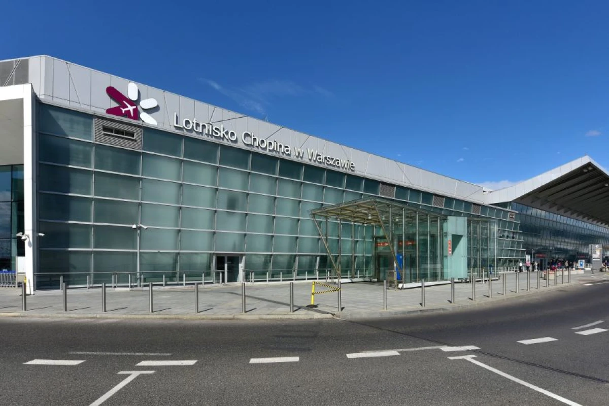 Polşanın əsas hava limanı [[bağlanacaq]]