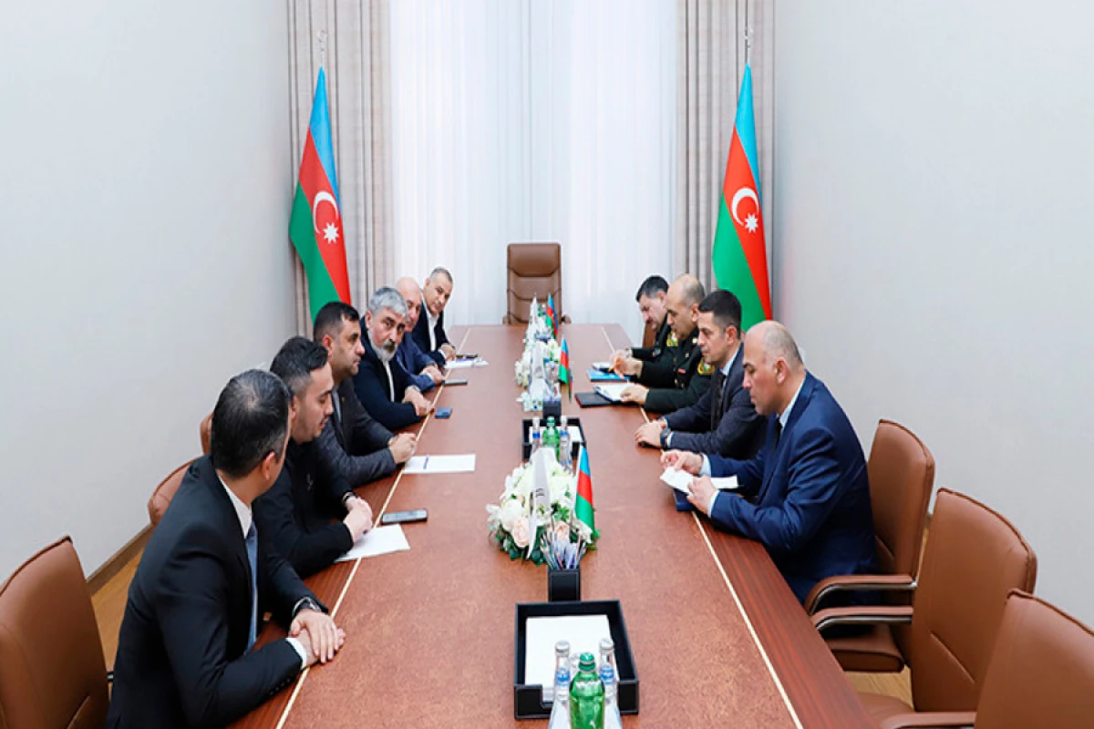 Dövlət Xidmətində [[görüş keçirildi]]