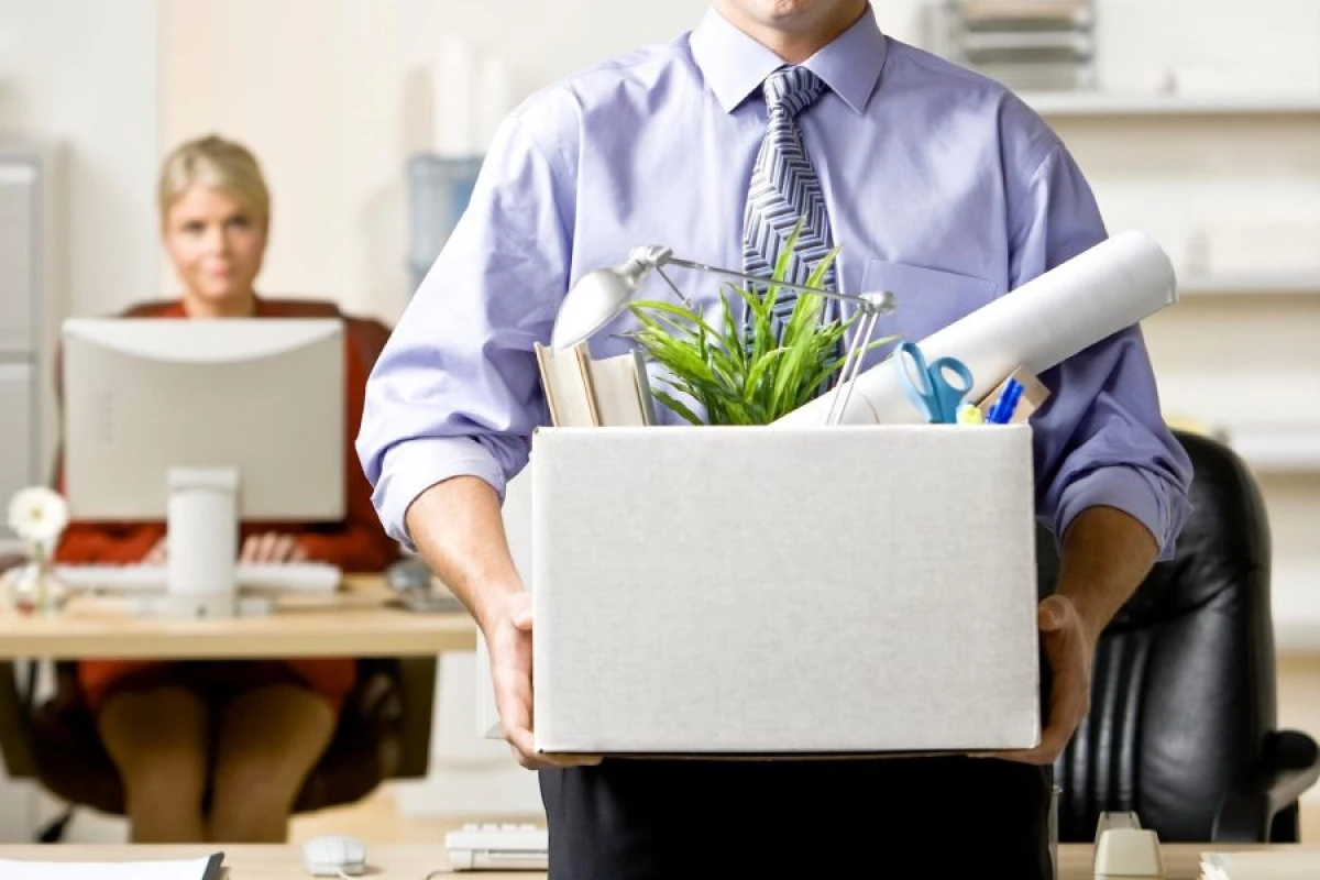 [[İşçilərin işdən azad olunması]] qaydalarına dəyişiklik edilir