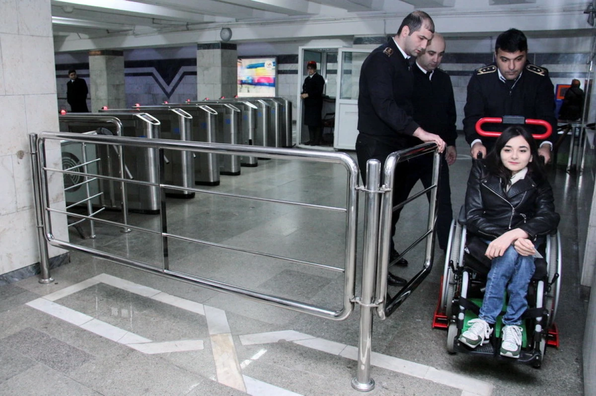 "Əlçatan metro" layihəsindən [[4 min sərnişin istifadə edib]]