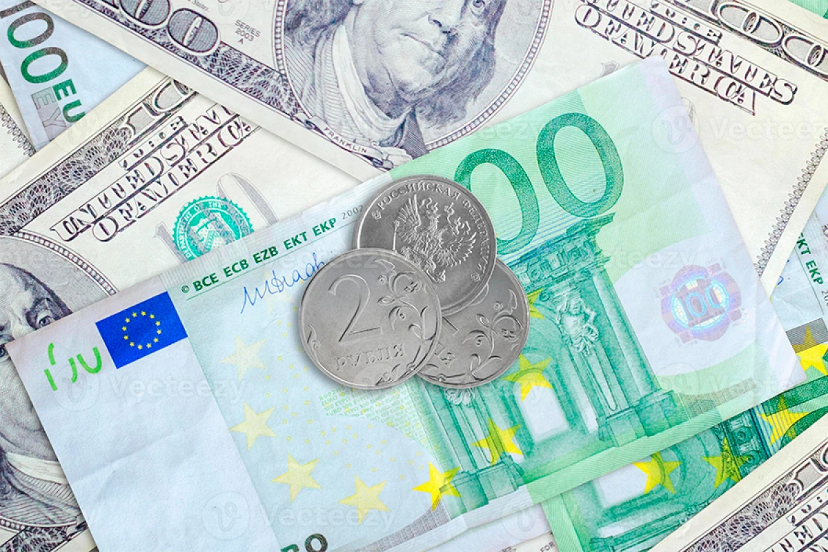 Avro və rubl [[bahalaşdı]]