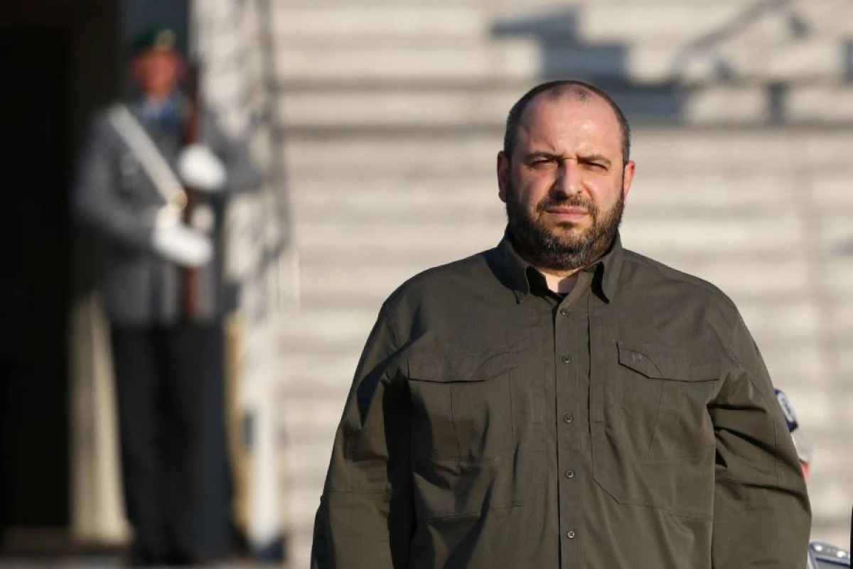 [[Rüstəm Umerov]] danışıqlar üçün ABŞ-yə  getdi