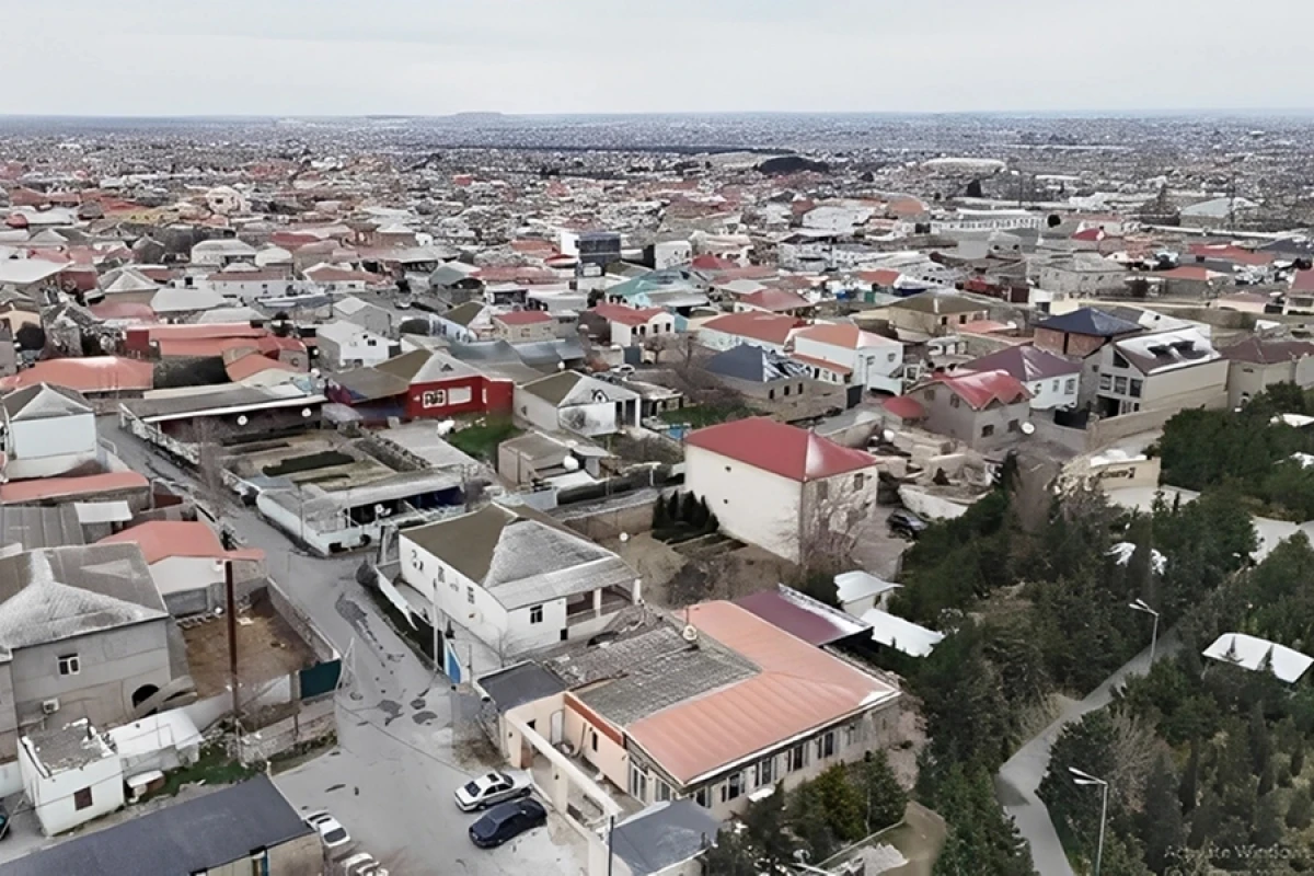 Bakının bəzi ərazilərində torpaqlar [[BAHALAŞDI]]