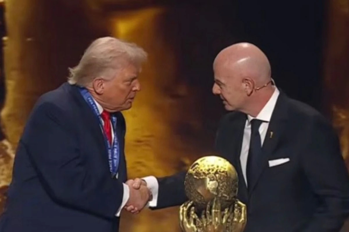 Tramp FIFA Sülh mükafatına layiq görüldü