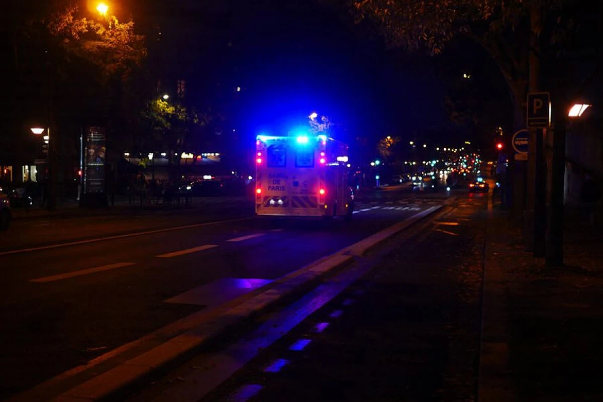 Fransada avtomobil izdihama çırpıldı: [[27 nəfər yaralandı]]