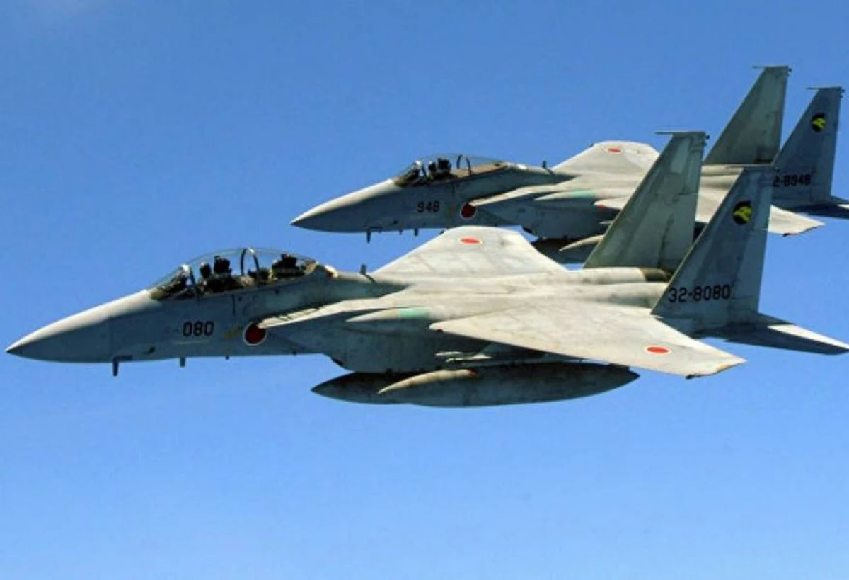 Okinava yaxınlığında [[təhlükəli hava insidenti]]