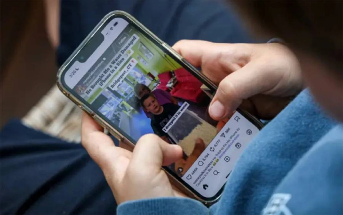 [[Sosial media]] uşaqların diqqətini zəiflədir!
