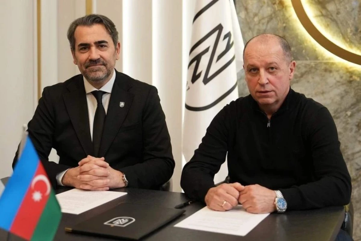 “Neftçi”də yeni dövr başladı: [[Vernidub rəsmən iş başında!]]