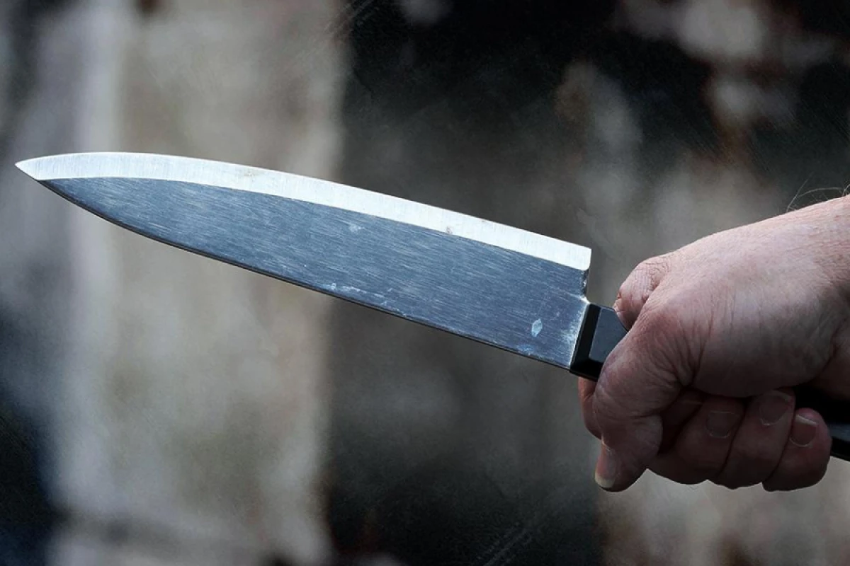 [[Gəncə]] sakini bıçaqlandı