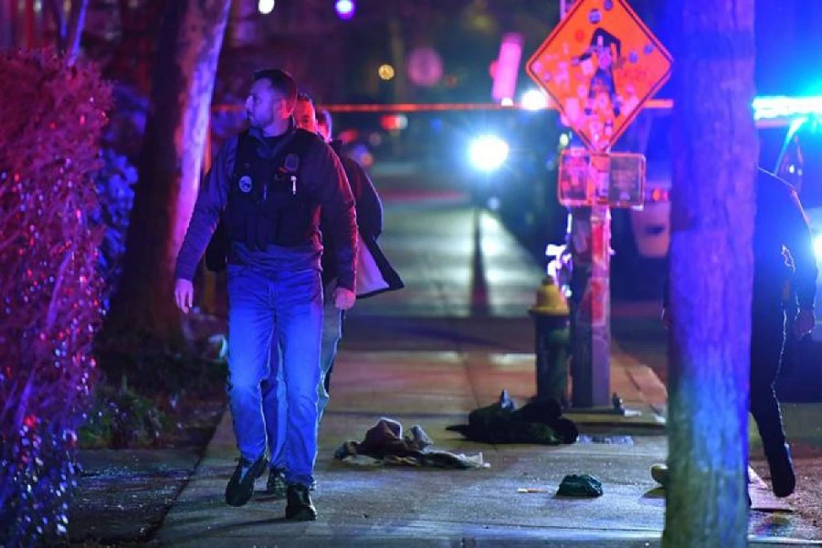 ABŞ-də atışma: [[Ölənlər var]]