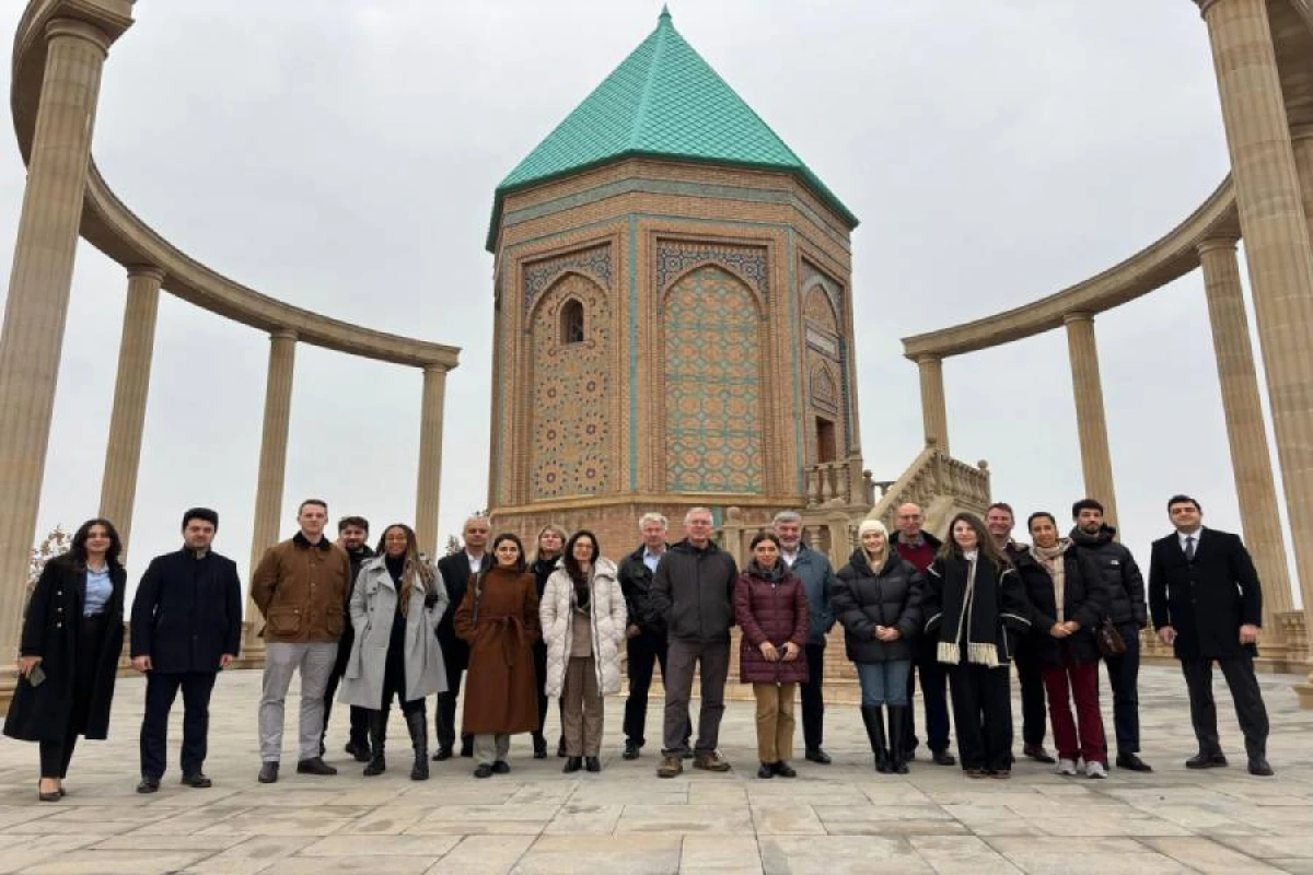 [[Böyük Britaniyanın Ticarət üzrə elçisi]] Naxçıvana gəldi