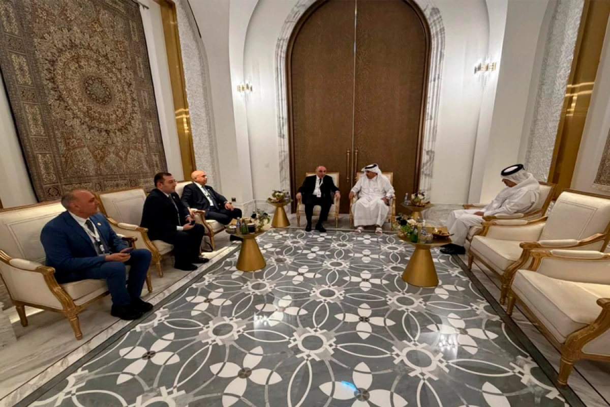 Baş prokuror Kamran Əliyev [[Qətərə səfər etdi]]