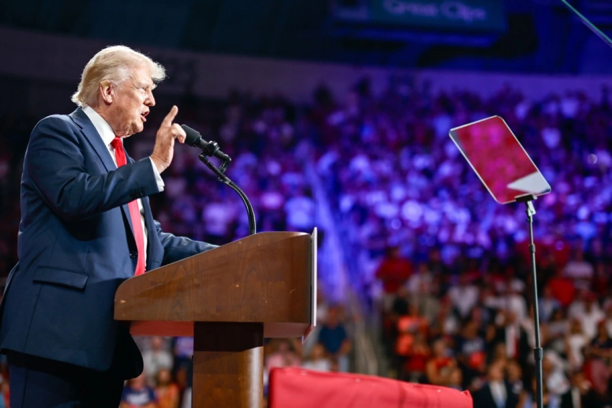 [[Tramp]] xalqa müraciət edəcək