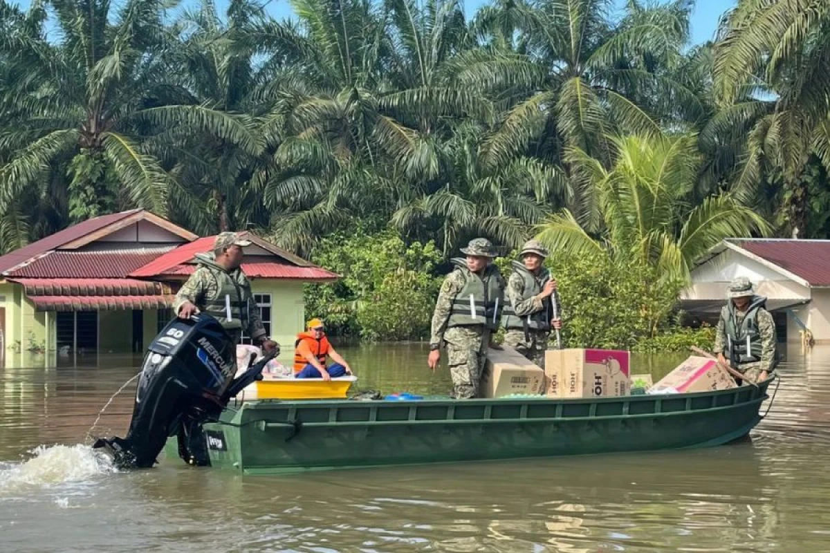Malayziyada güclü daşqınlar: [[15 mindən çox insan təxliyə edildi]]