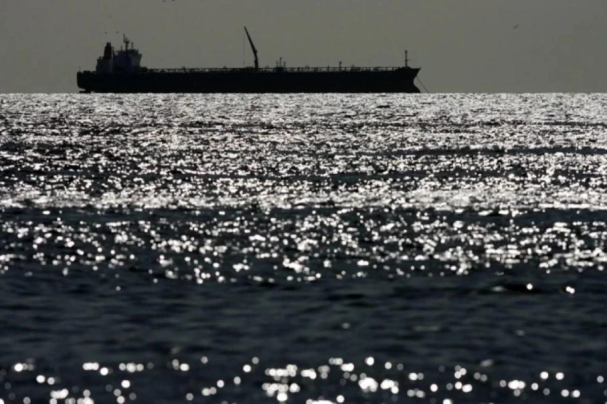 ABŞ Venesuelaya məxsus [[tankeri saxladı]]