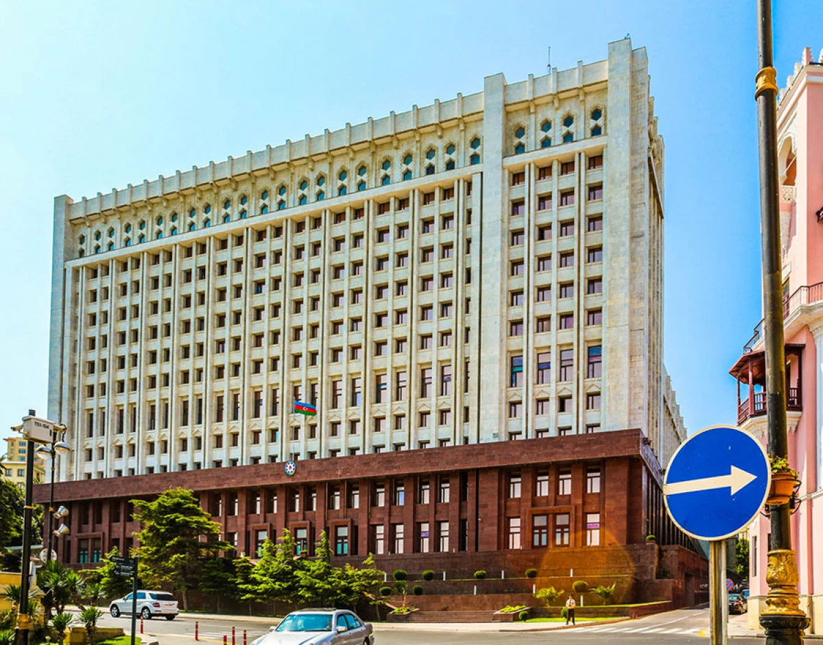 [[İlham Əliyev]] MDB dövlət başçılarının qeyri-rəsmi Zirvə görüşündə iştirak etməyəcək