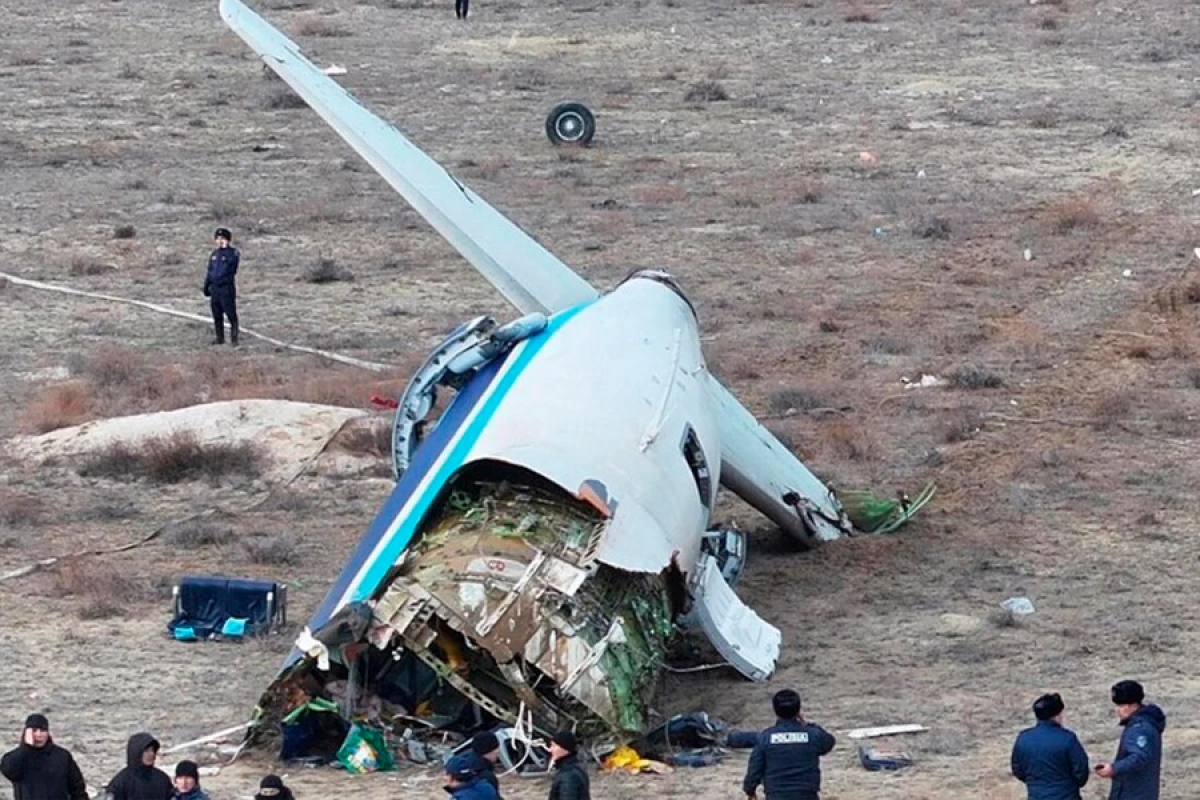 AZAL-ın [[Qazaxıstanda qəzaya uğrayan təyyarəsinə]] həsr olunmuş poçt markası hazırlandı