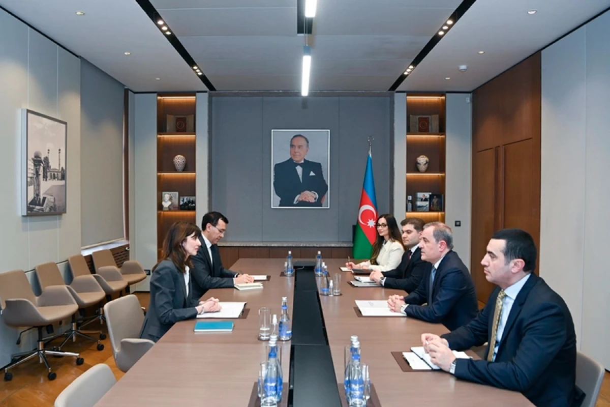 [[Ceyhun Bayramov]] Vladanka Andreyevanı qəbul etdi