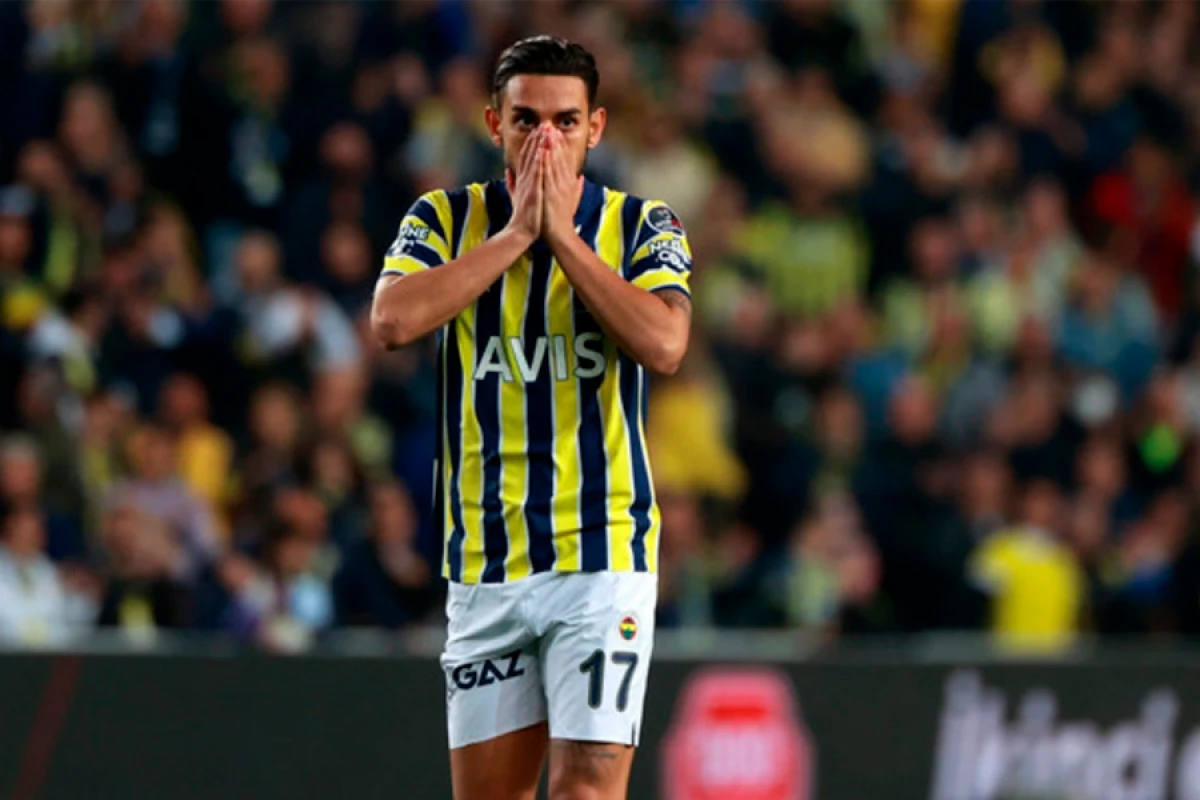 Kahveciyə [[yeni komanda tapmaq]] tövsiyə olundu