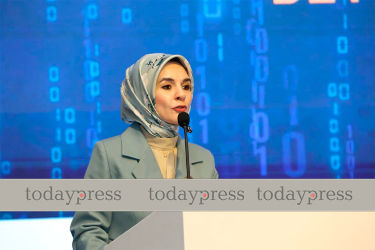 [[Mahinur Özdemir Göktaş:]] “Rəqəmsal mühitdə uşaqların müdafiəsi dövlətlərin birgə məsuliyyətidir”