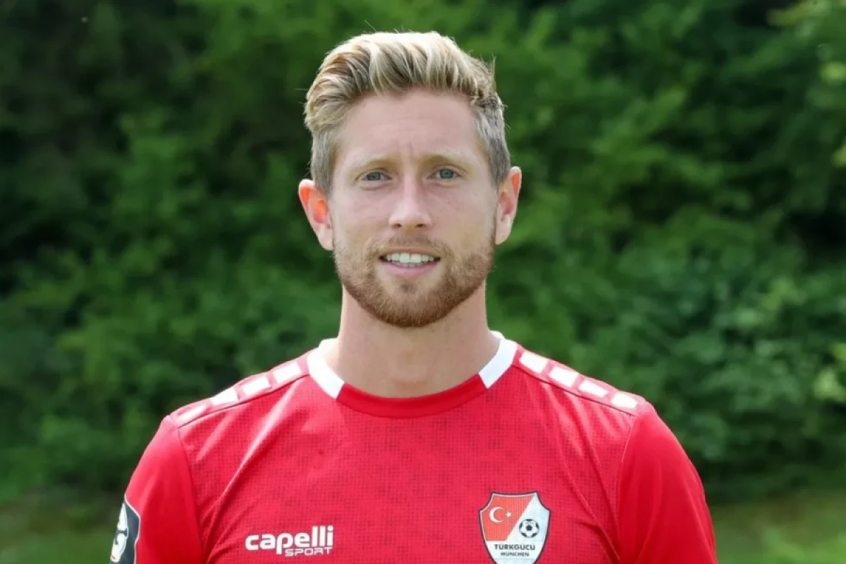 [[Almaniya millisinin]] sabiq futbolçusu qəzada həlak oldu