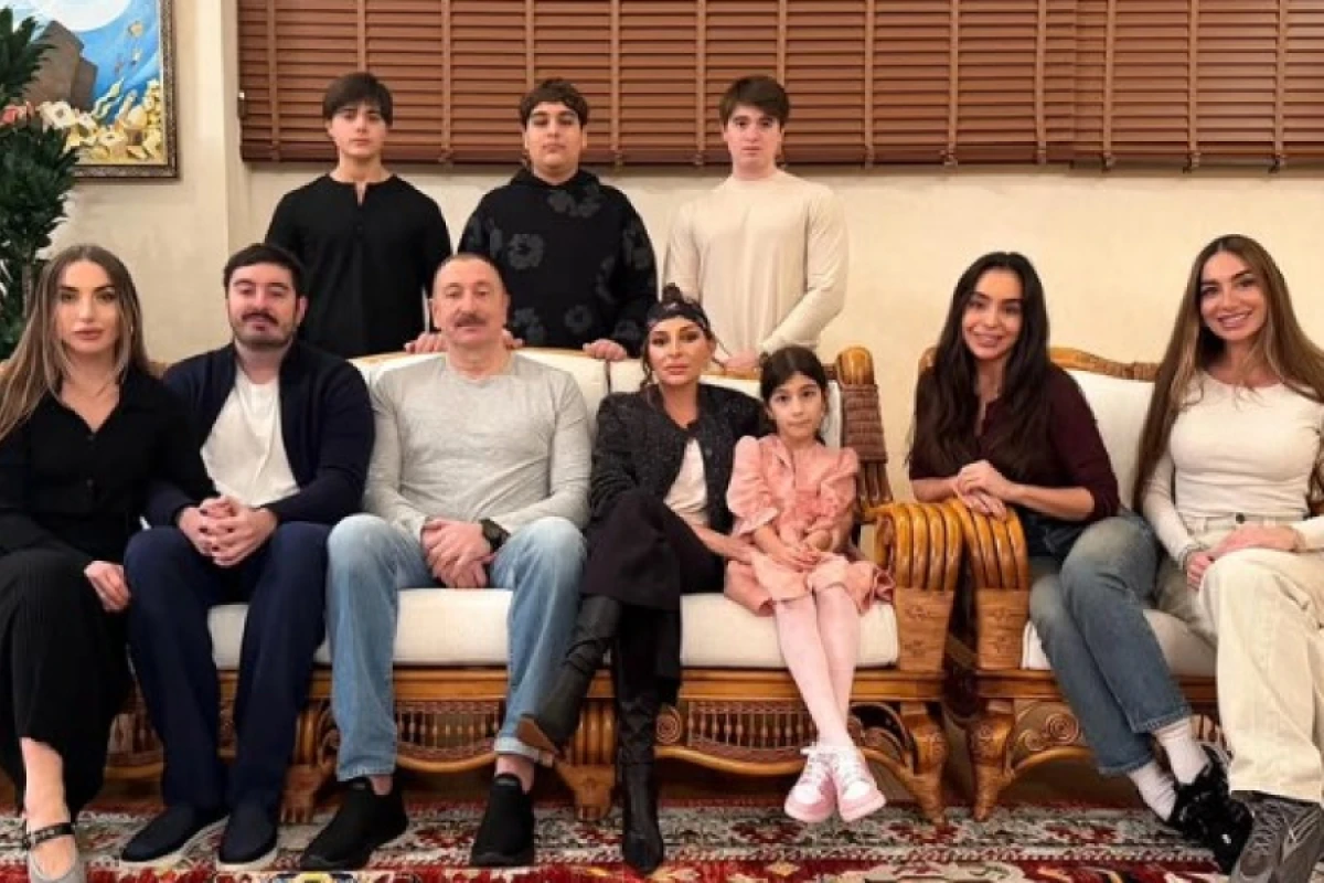 Prezidentin ad günündən ailəvi [[FOTOSU]]
