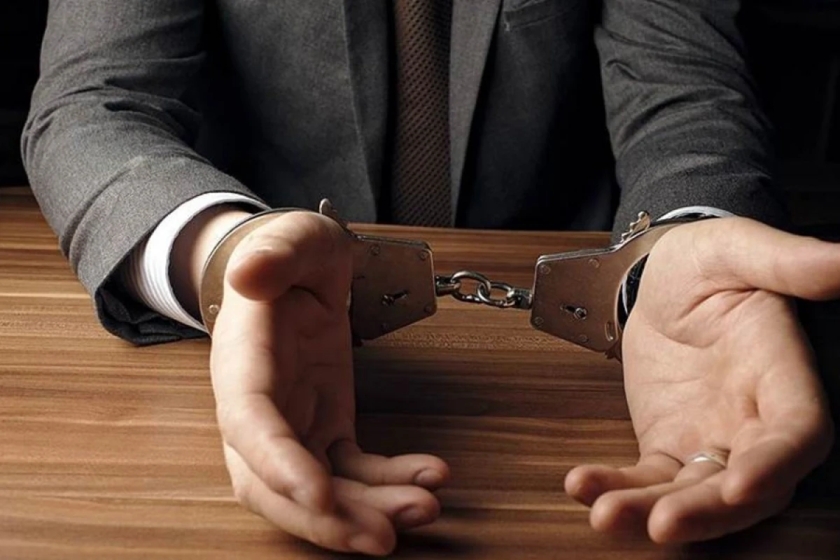 [[Polşanın]] Fransadakı səfiri saxlanıldı