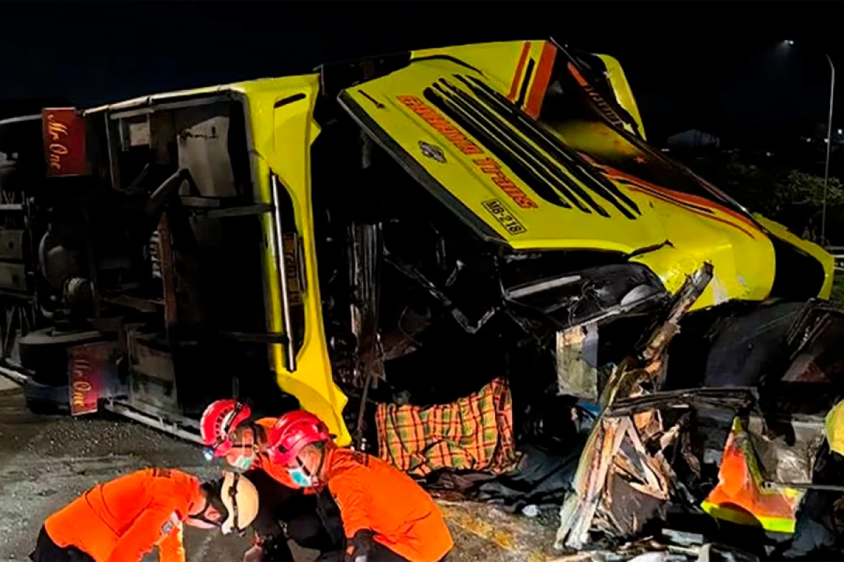 Hindistanda avtobus qəzası baş verdi: [[Ölənlər var]]