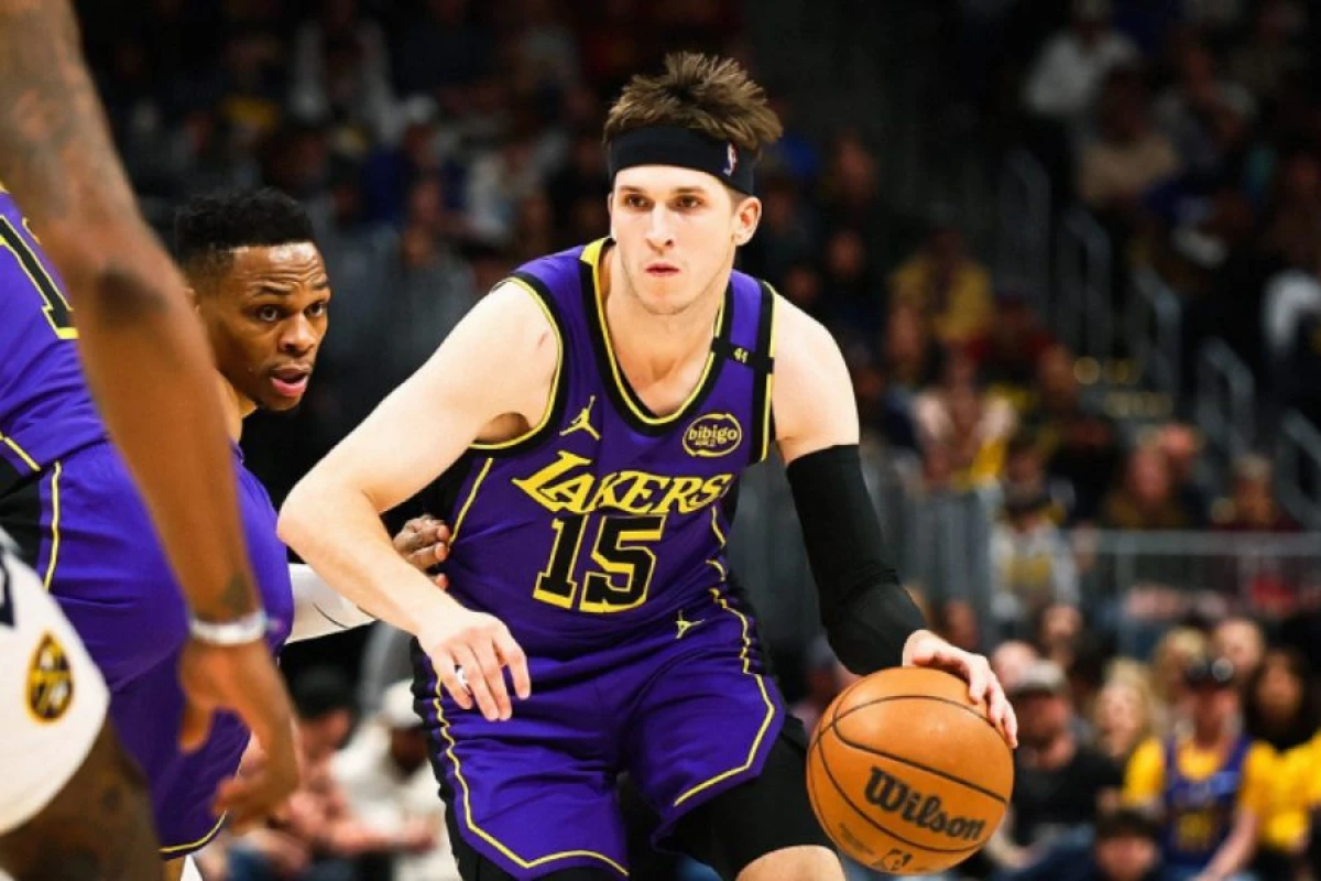 “Leykers”in ikinci lideri [[sıradan çıxdı]]