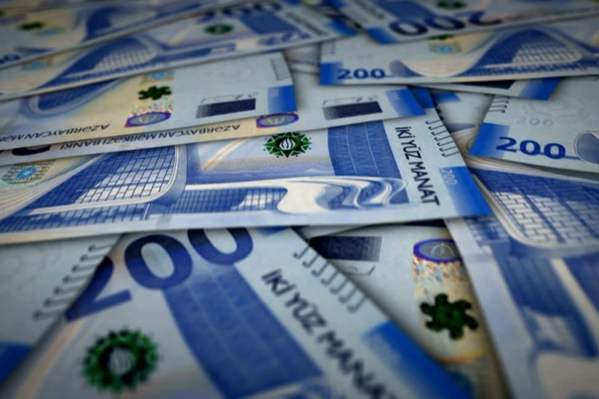 Azərbaycan manatının dövretmə [[sürəti azaldı]]