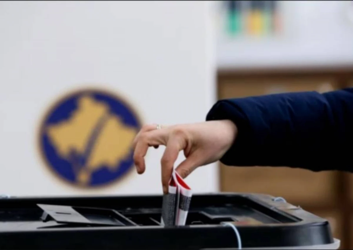 [[Kosovoda]] növbədənkənar parlament seçkiləri keçirilir