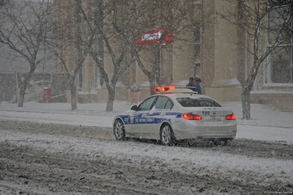 [[Yol polisi]] hava şəraiti ilə bağlı sürücülərə müraciət etdi