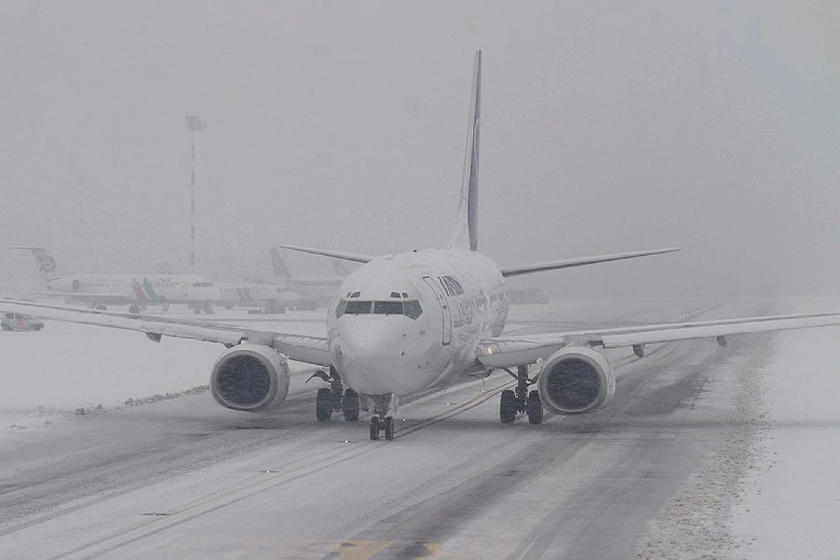 ABŞ-də 10 mindən çox uçuş [[təxirə salındı]]