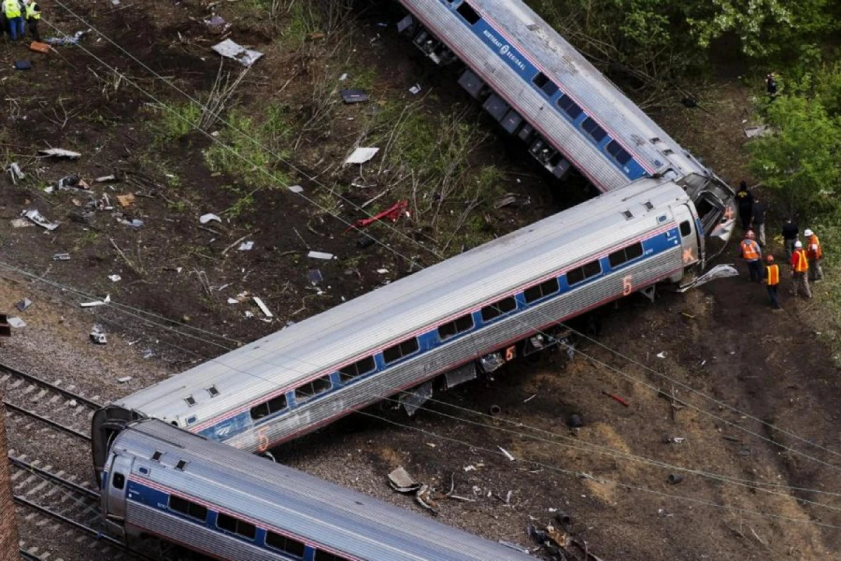 ABŞ-də yük qatarı [[relsdən çıxdı]]