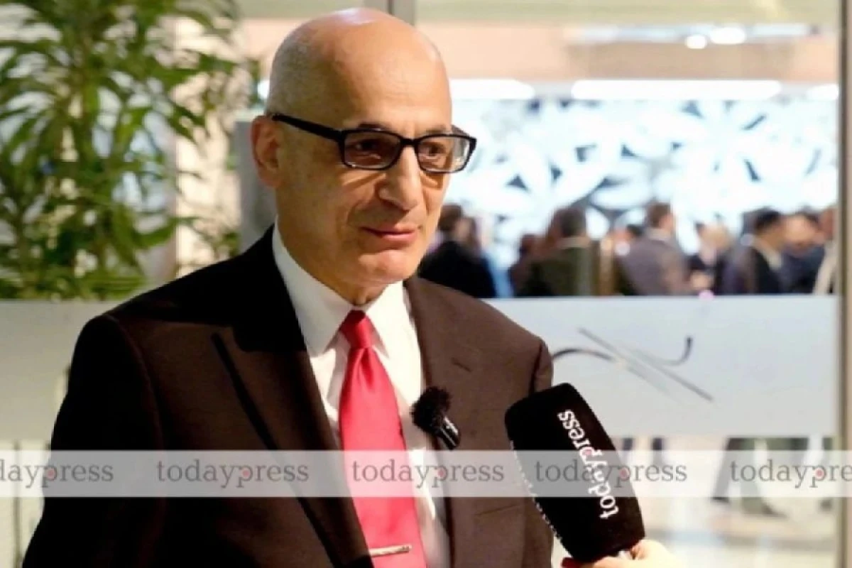 "Harada olsaq da, biz azərbaycanlıyıq" [[- Ramiz Yunus yazır...]]