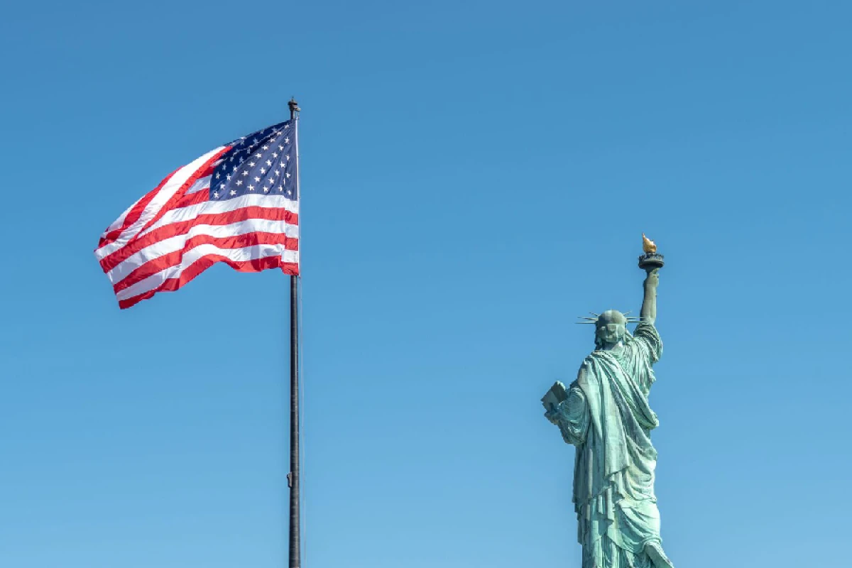 ABŞ amerikalıları dərhal [[Rusiyanı tərk etməyə]] çağırdı