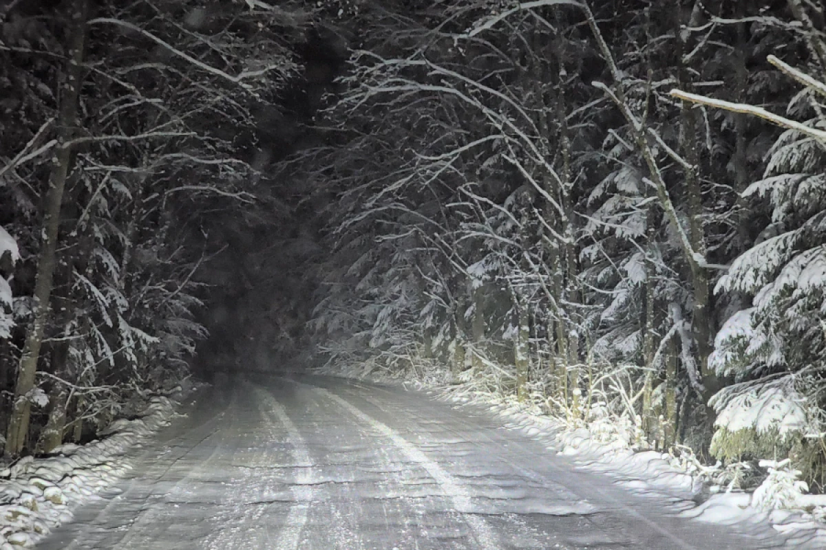 Gecə və səhər bəzi rayonlarda yollar [[buz bağlayacaq]]