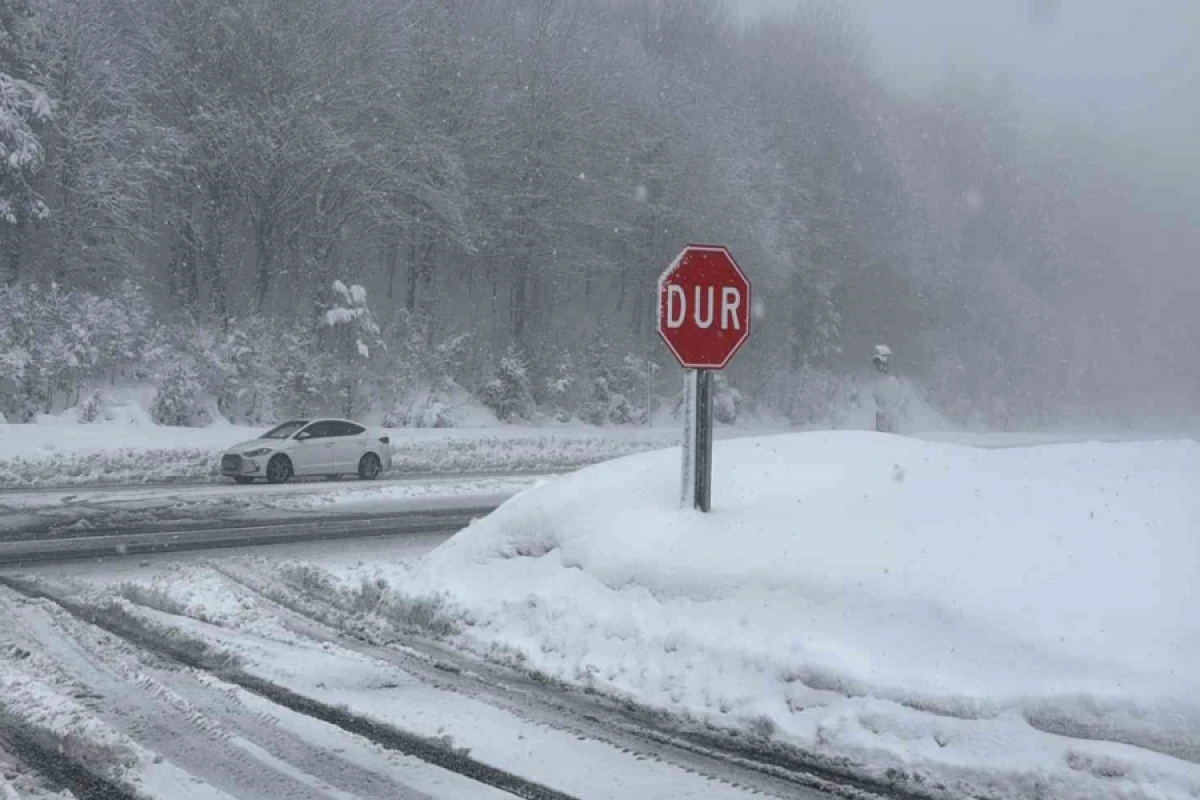 [[Türkiyədə 28 vilayət]] üçün qar uçqunu xəbərdarlığı edildi