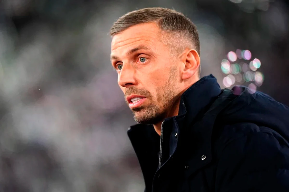 Qari O’Nil [[“Strasburq”un sükanı]] arxasında