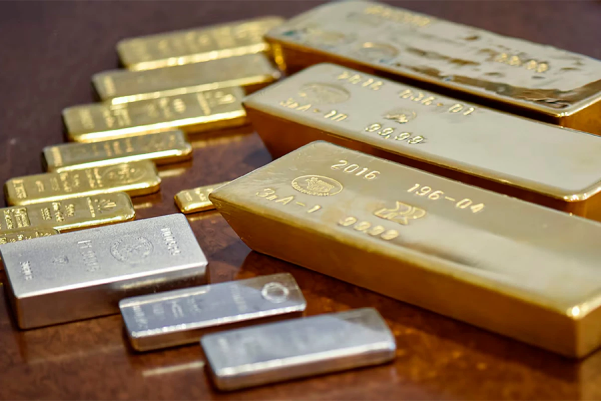 Qızıl və gümüş [[ucuzlaşdı]]