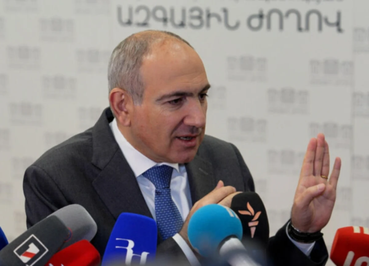 [[Paşinyan:]] “Mən həm baş nazir, həm də Kilsənin davamçısıyam”